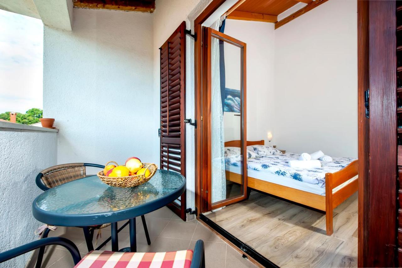 Apartman Near Beach Pelagic Sea View Rovinj Buitenkant foto