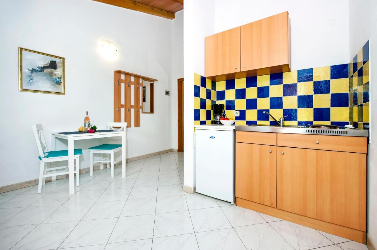 Apartman Near Beach Pelagic Sea View Rovinj Buitenkant foto
